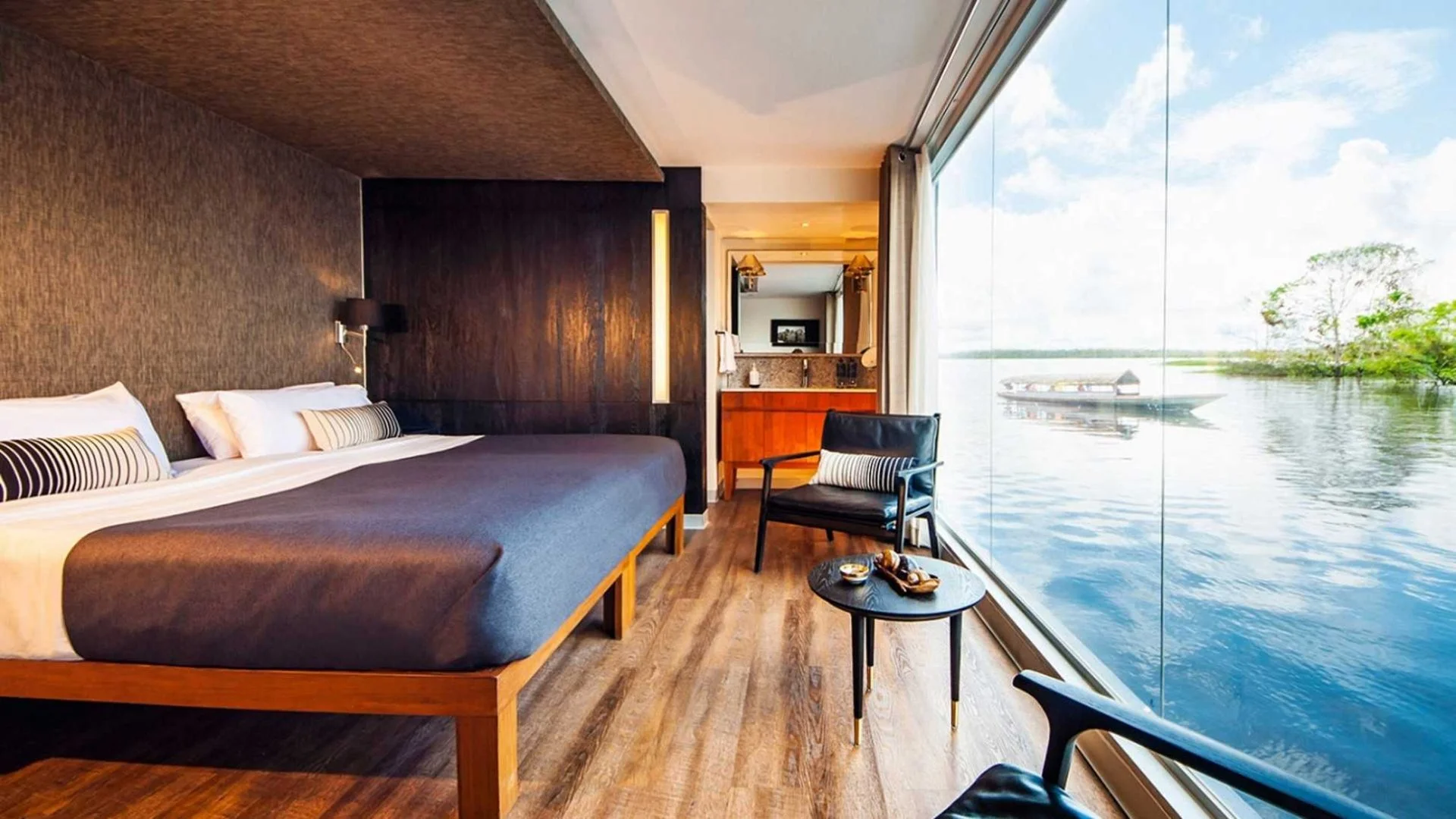 Floating Luxury Hotel
