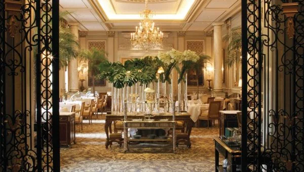 Le Cinq at Four Seasons Hotel George V Gets 3rd Michelin Star
