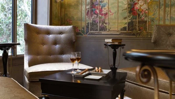 La Réserve, First luxury hotel in Paris to offer butler service to every guest