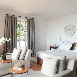 Accomodation