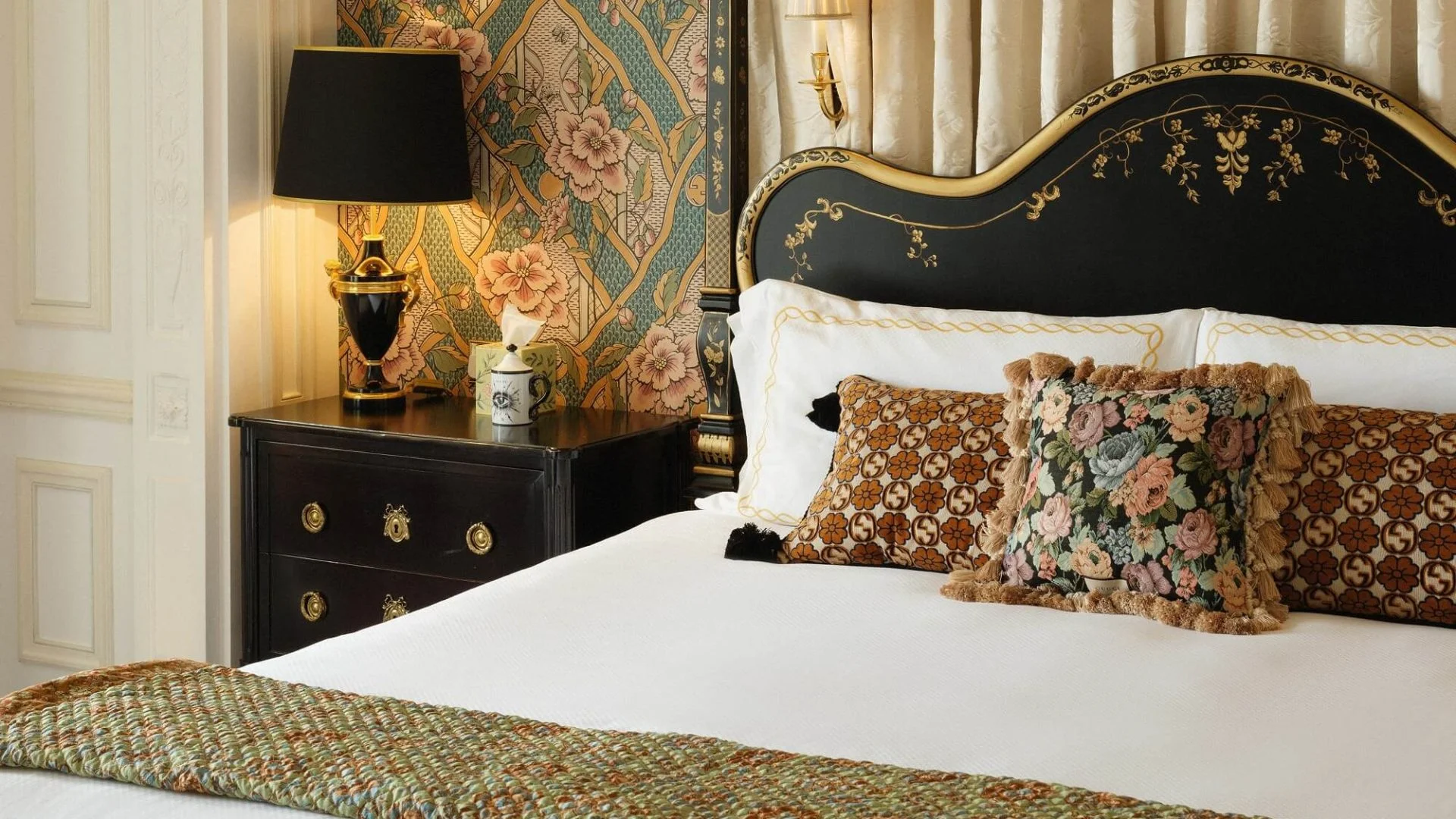 THE ROYAL SUITE BY GUCCI