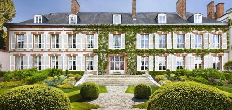 The most exclusive cultural & oenological experience in France