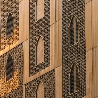 Discover the opulence of Abu Dhabi