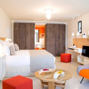 Accomodation