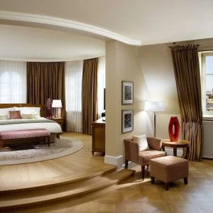 Accomodation